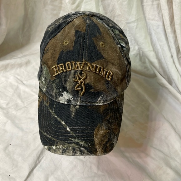Browning camo hat - Picture 1 of 6